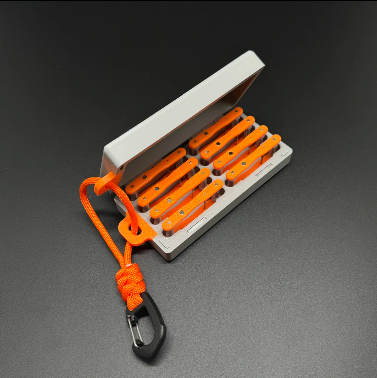Compact 3D Printed Rig Organizer – 8-Rig Storage for Micro Fishing