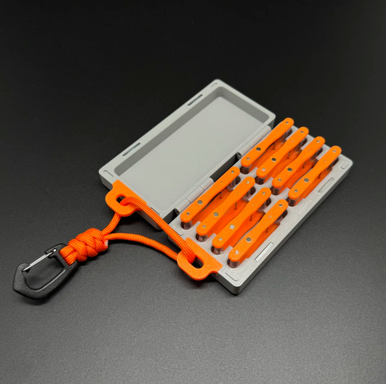 Compact 3D Printed Rig Organizer – 8-Rig Storage for Micro Fishing