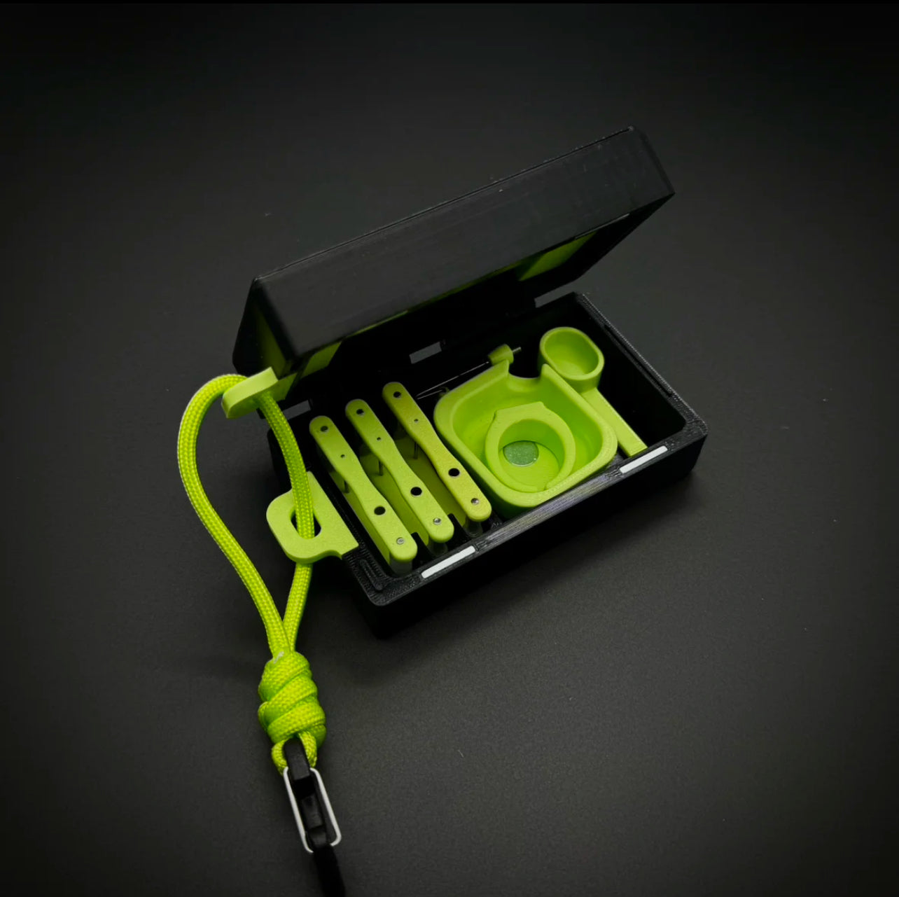 Mini Micro Fishing Accessory Kit – Customizable with Rigs, Bait Tray & Float Holders