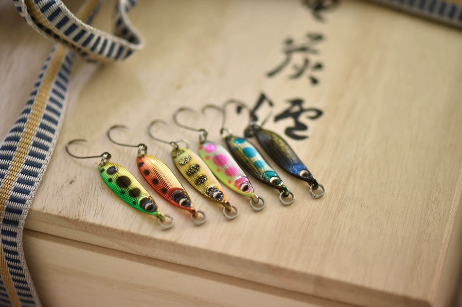 Bait 2.1g3.5g Bionic Livery Insect Sequin Horse Mouth Red Eye Rainbow Trout Army Fish Luya Fake Bait