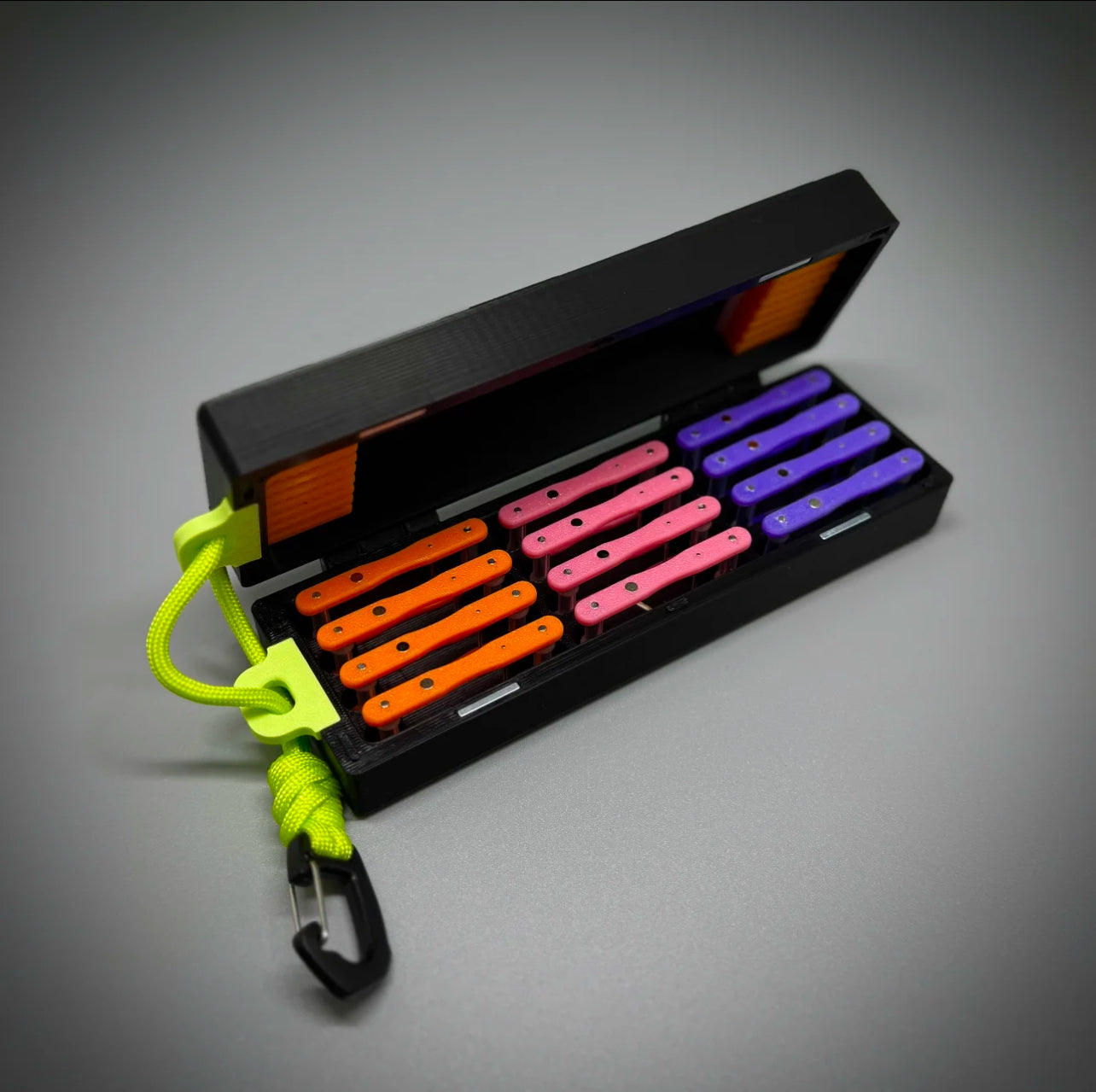 Micro Fishing Rig & Bobber Box – Holds 12 Rigs + Float Storage