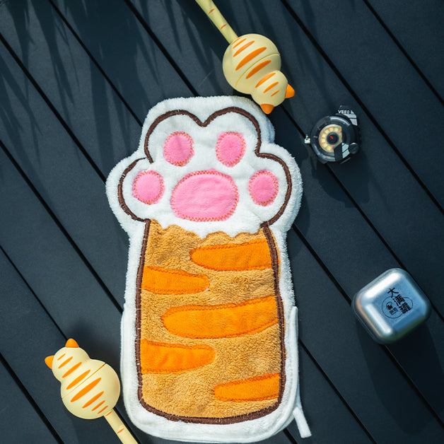 Ring cat fishing towel